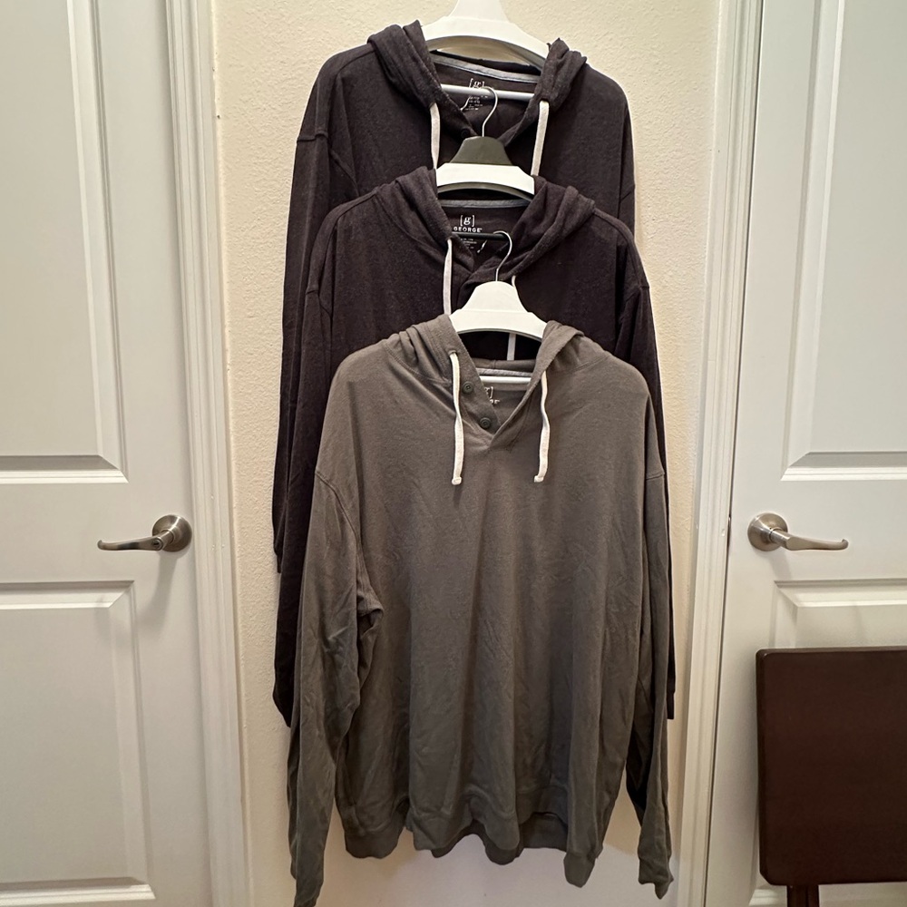 Bundle of 3.. men’s long sleeve shirts. XL